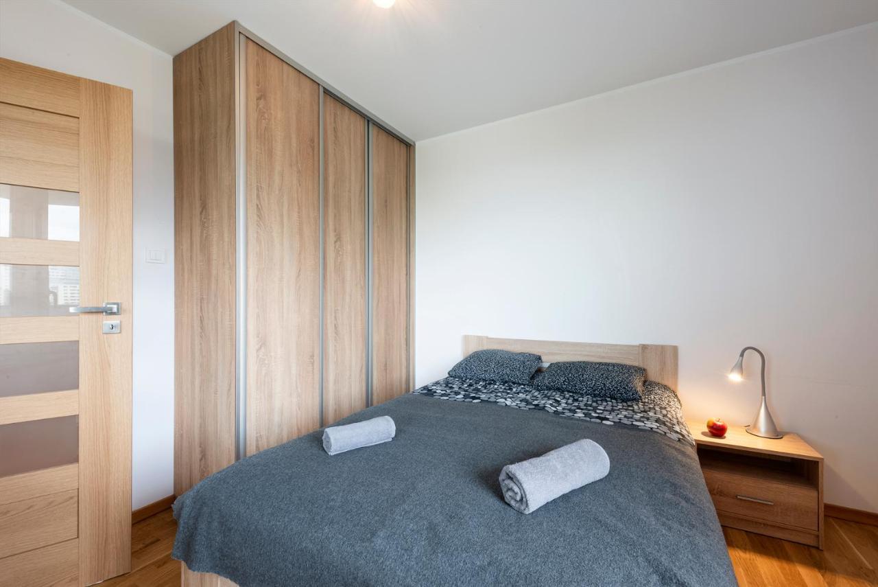 Waw Apartamenty Manhattan Warsaw Exterior photo